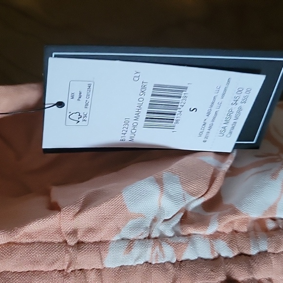 Volcom Summer crop top and skirt set - Picture 5 of 5